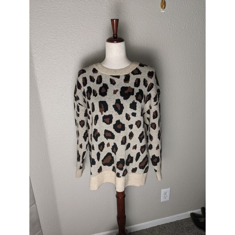 #23 Emma's Expressions Sweater Leopard Print